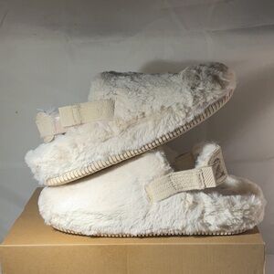 W Nike Calm Mule SE NA Beige/Beige FZ3119 100 Women’s size 6 new